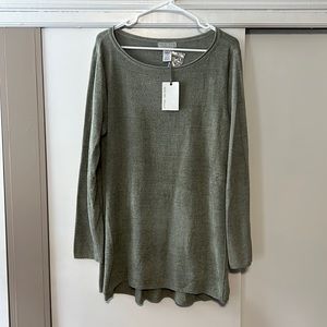 A-line pull over cozy sweater from Barefoot Dreams, size XL, Sage Green, NWT.